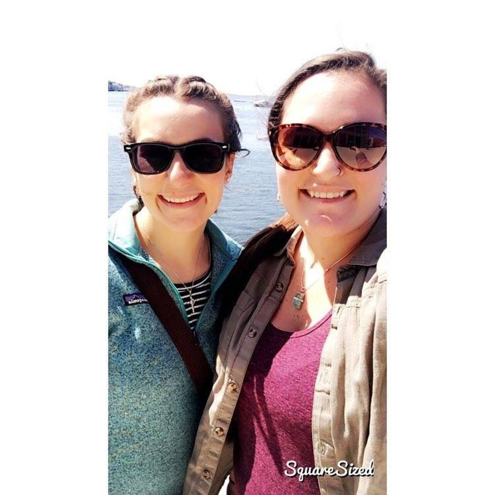 Meet your Posher, Carrie